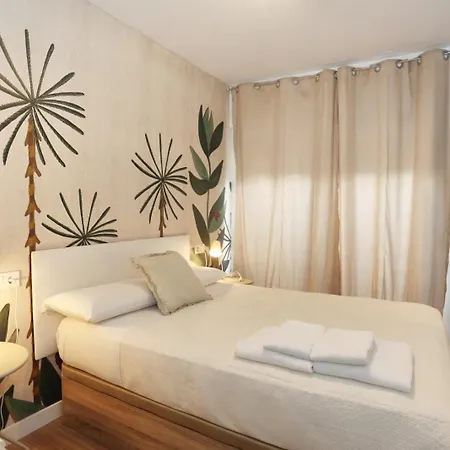 Homestay La Maison Del Mar *
